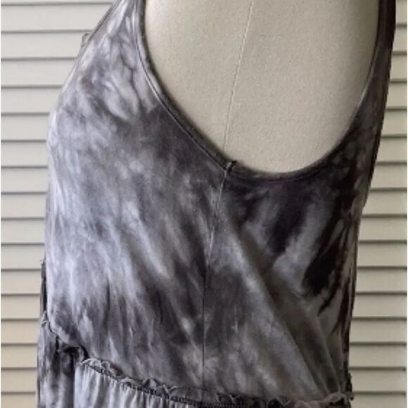 American Eagle M Gray Tie Dye Scoop Neck Peplum Sleevelss Tank with Hooks Detail - Picture 2 of 9